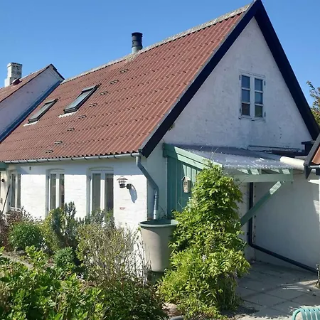 Hyggeligt Fiskerhus Taet Pa Havet * 伦讷