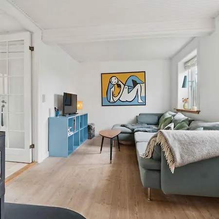 Hyggeligt Fiskerhus Taet Pa Havet *